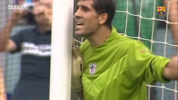 Ronaldinho's stunning free-kick against Athletic Bilbao